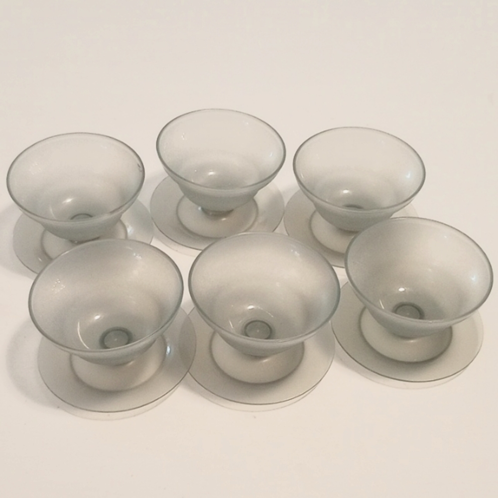 Tupperware dessert bowls
